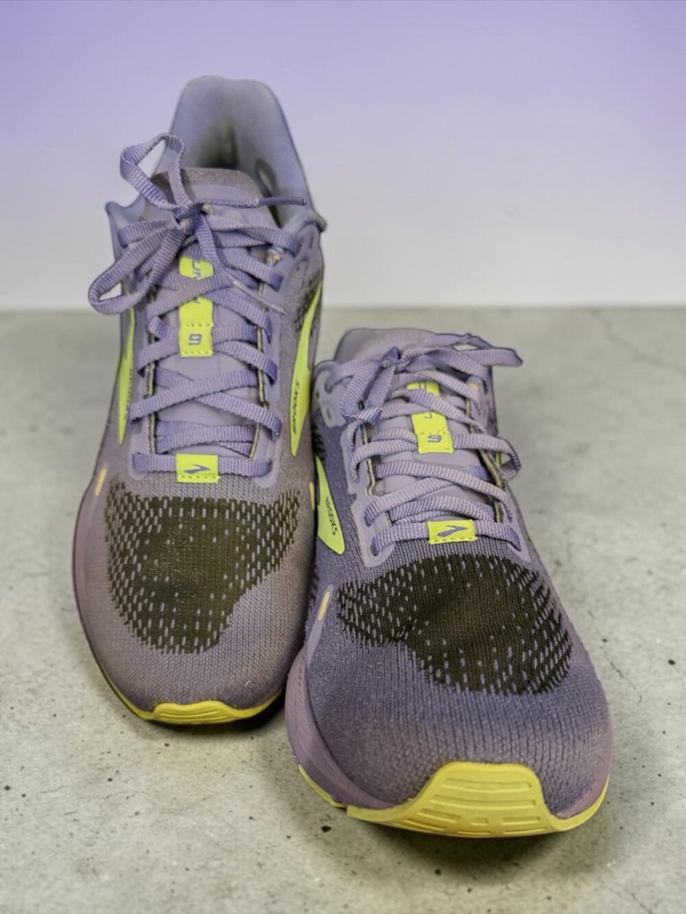 Brooks Purple/Neon Yellow Launch GTS 9 Sz 9